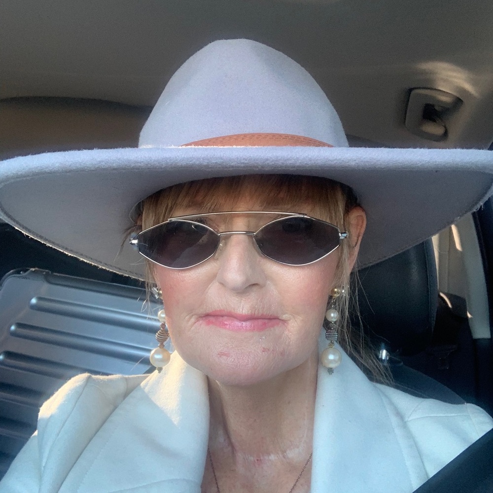 Meet your Posher, Sherri